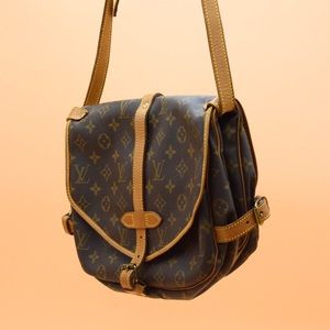 (SOLD) Louis Vuitton Monogram Saumur 30